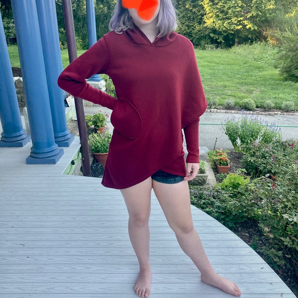 NWOT Soft cozy cranberry hoodie top with pockets